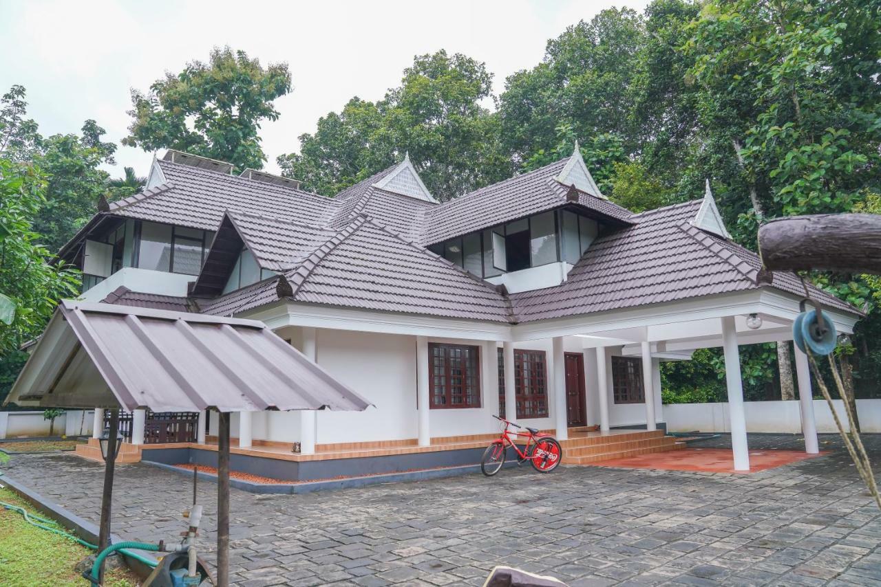 Thanal Premium Villa By - A Place To Call Your Home Muvattupuzha Ngoại thất bức ảnh